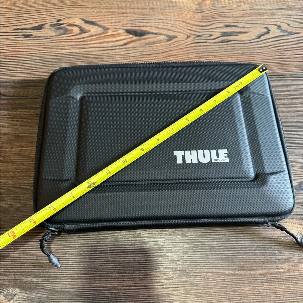 Thule Hard Sided Laptop/Tablet Case